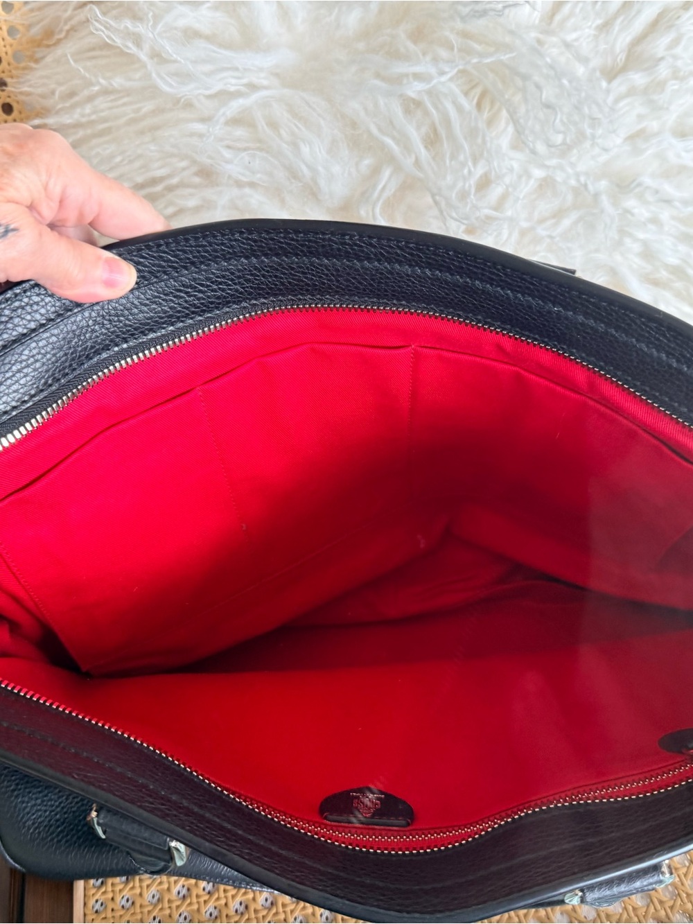 Never used - Mark Cross Black Tumbled (Pebbled) Leather Bag with Shoulder Strap - Picture 5 of 7